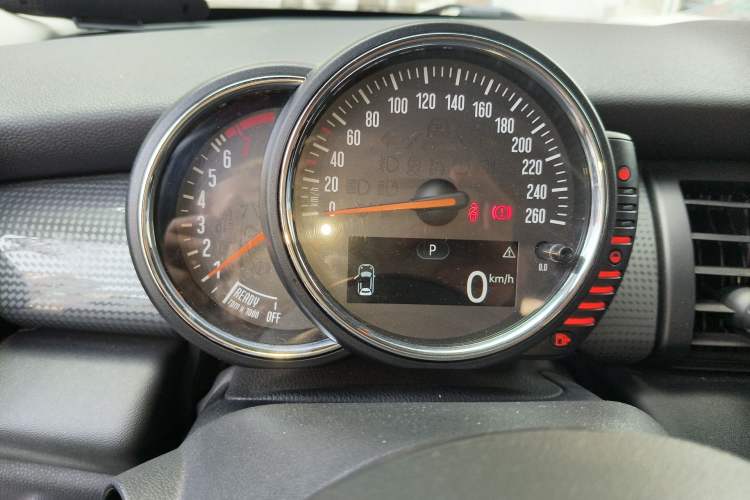 Used MINI 2014 1.5T COOPER Fun