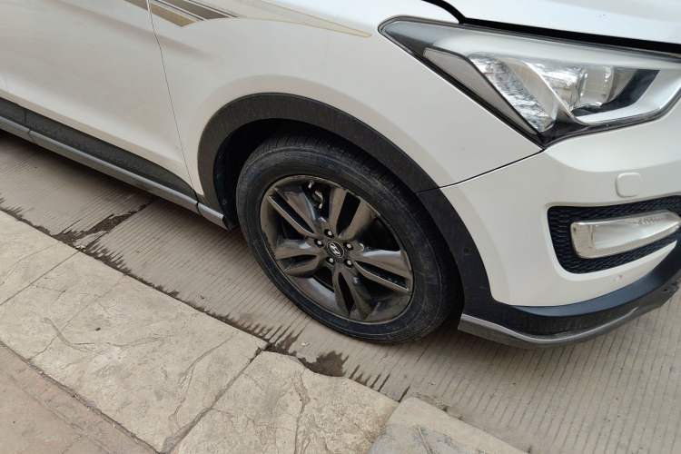 Used Hyundai Santa Fe Classic 2013 3.0L 4x4 Flagship Edition 7 Seats Euro IV