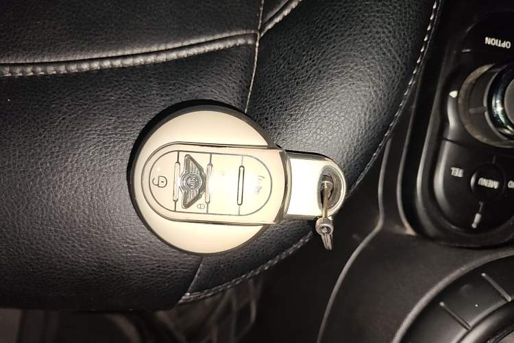 Used MINI MINI 2014 1.5T COOPER Fun