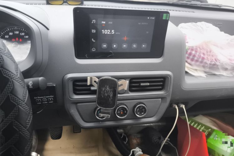 Used Wuling Yangguang 2024 300km Comfort Version with Sealed Windows 60kW
