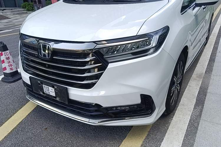 Used Honda Odyssey 2024 2.0L eHEV Sharp & Smart Edition