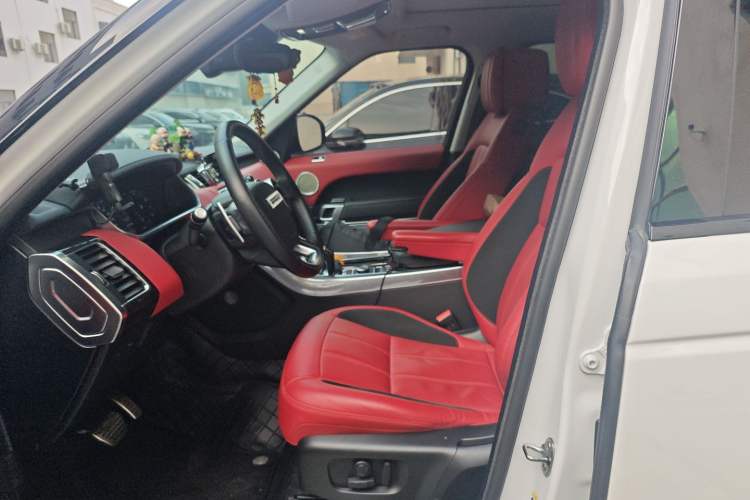 Used Land Rover Range Rover Sport 2022 3.0 L6 YAO Black Edition
