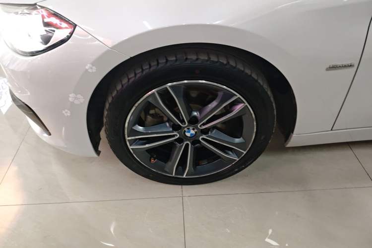 Used BMW 1 Series 2018 118i Sport Edition Exterior 4