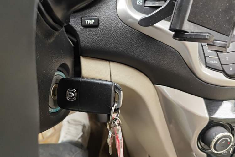 Used CHANGAN Eado 2012 1.6L Manual Luxury Version China IV Standard