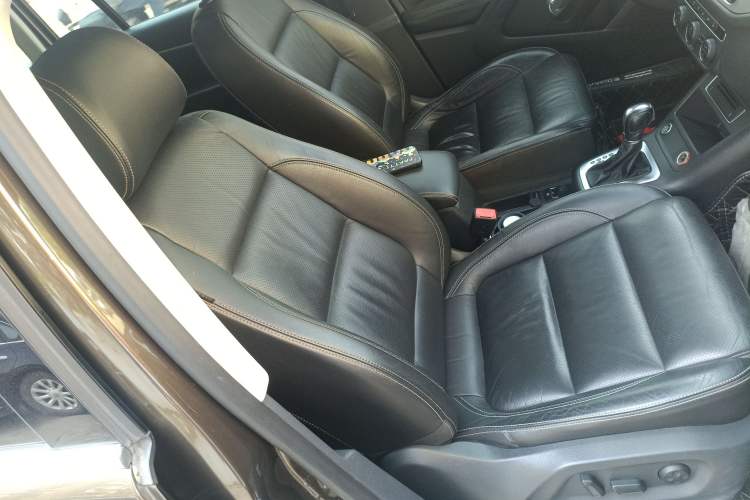 Used Volkswagen Tiguan L 2016 300TSI Automatic Two-Wheel Drive Luxury Edition