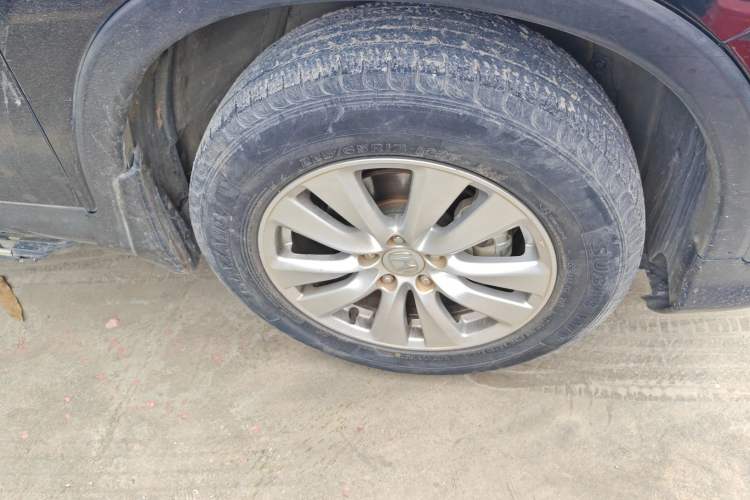 Used Honda CR-V 2016 2.0L two-wheel drive Urban Edition Right Front Wheel Hub