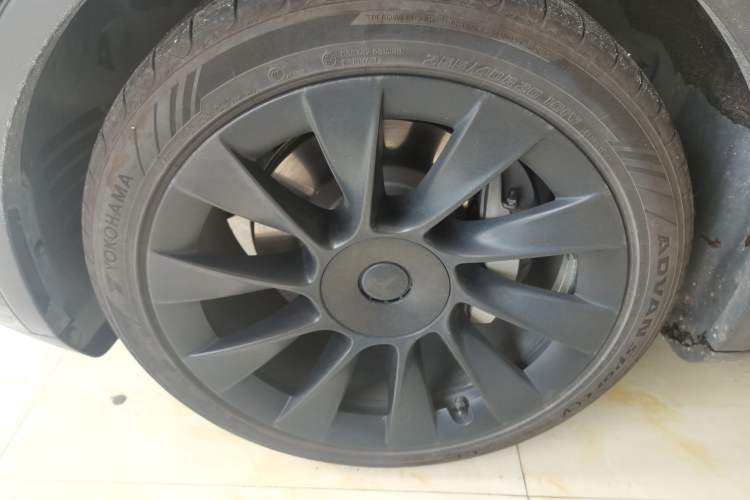 Used Tesla Model Y 2021 Standard Range Rear-Wheel Drive Version