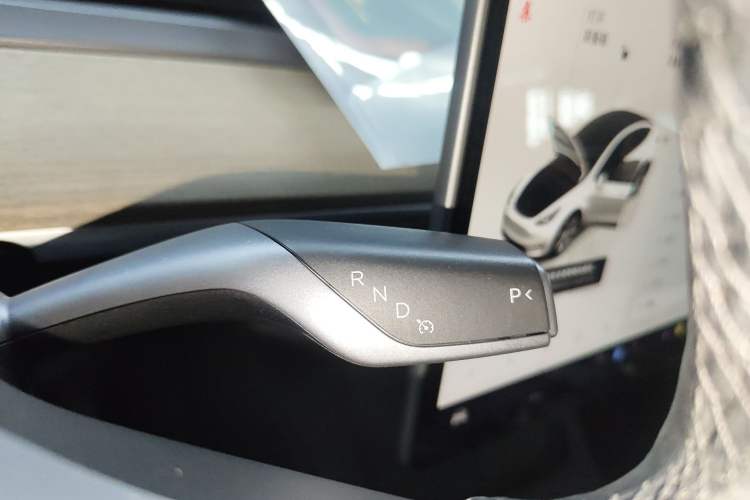 Used Tesla Model Y 2022 Rear-Wheel-Drive Version
