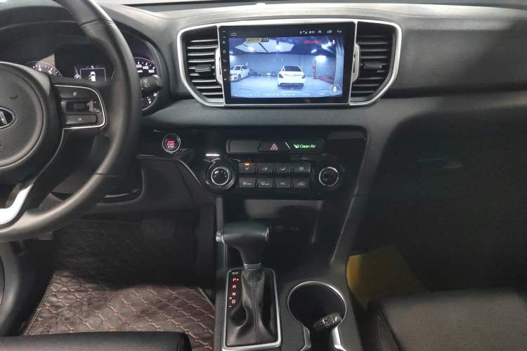 Used Kia KX5 2016 2.0L Automatic 2WD GLS Audio And AC Panel