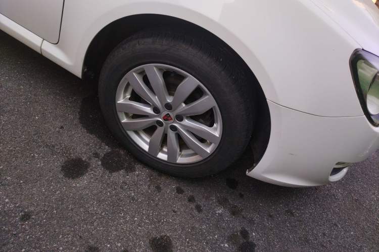 Used Roewe 350 2015 1.5L Manual Luxury Sunroof Edition