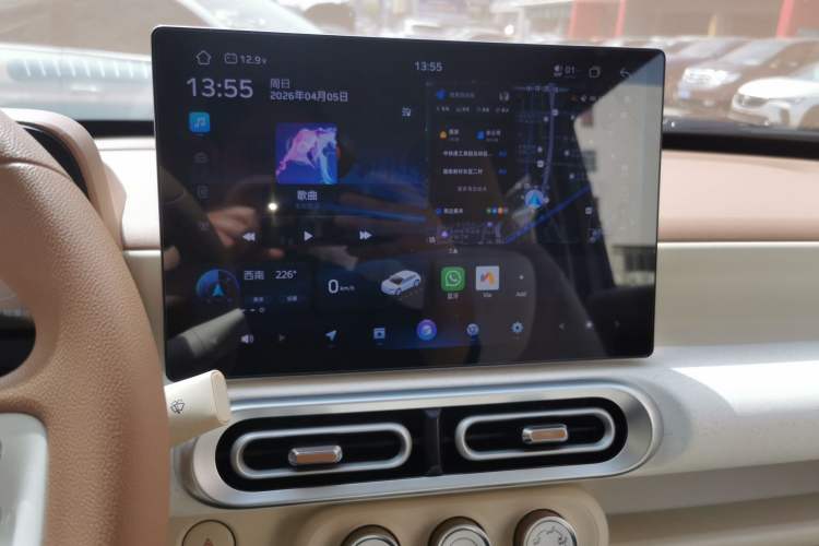 Used Wuling Hongguang MINIEV 2024 3rd Generation 215km Youth Edition Audio And AC Panel