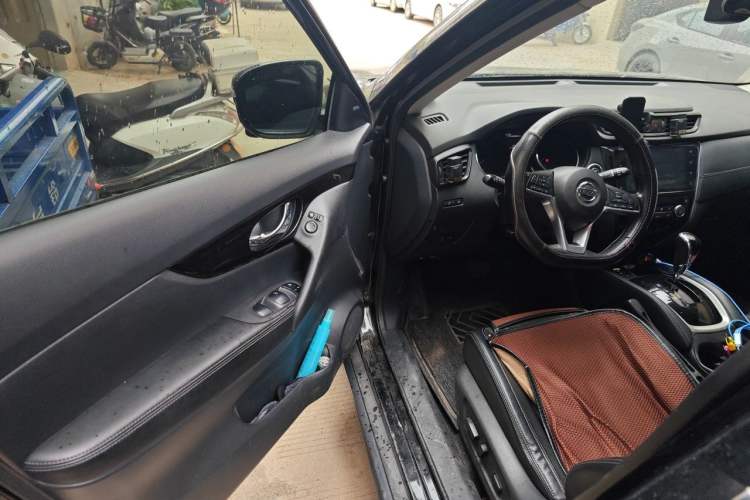 Used Nissan X-Trail 2019 2.0L CVT Smart Connect Comfort Edition 2WD