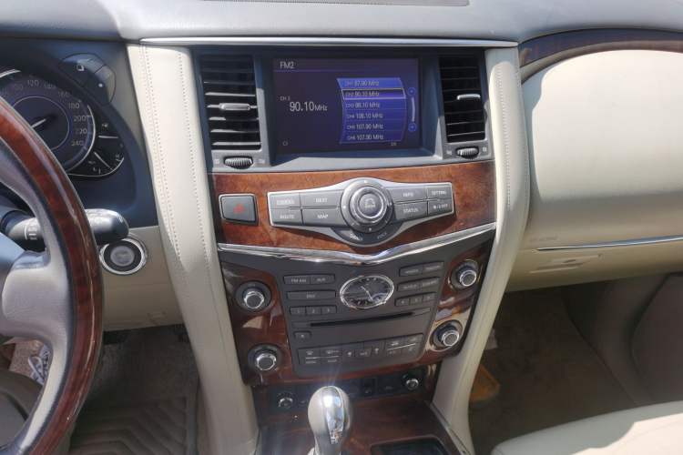 Used Infiniti QX80 2016 5.6L 4WD
