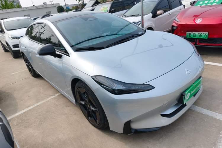 Used Hyptec GT 2023 560 Rear-Drive Tech Edition Front Right 45 Deg