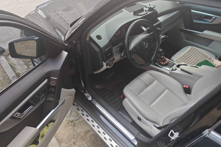 Used Mercedes-Benz GLK-Class 2008 GLK 300 4MATIC Luxury Model Driver Seat