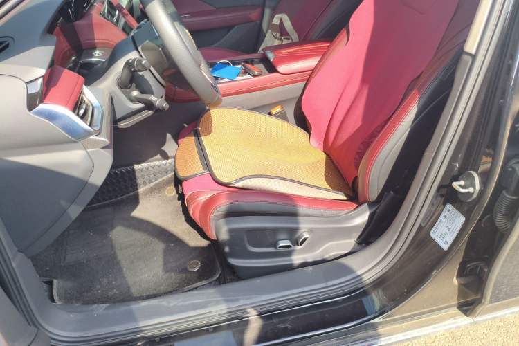 Used Hongqi H5 2023 2.0T Automatic Smart Connect Flagship Edition