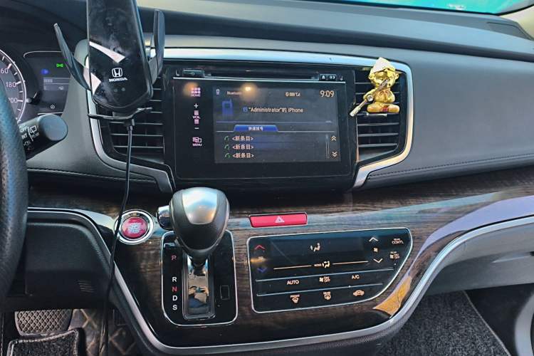 Used Honda Odyssey 2015 Updated Version 2.4L Smart Edition Audio And AC Panel