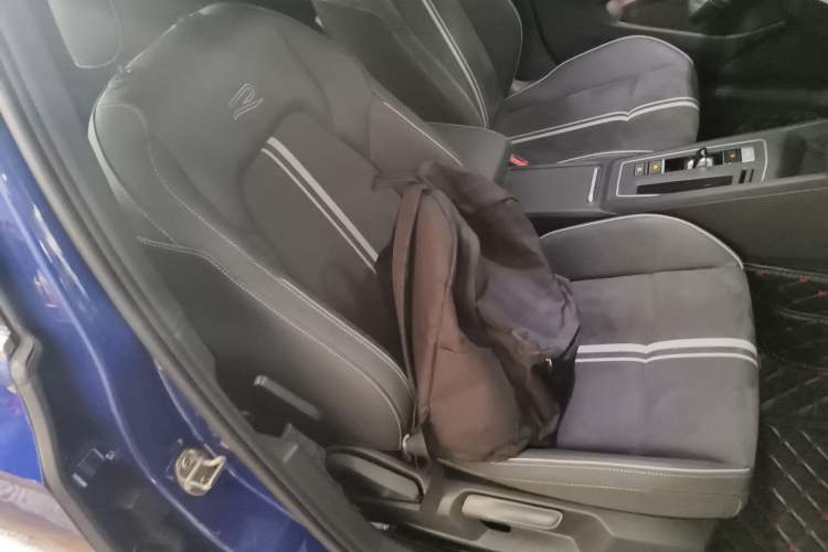 Used Volkswagen Golf 2021 280TSI DSG R-Line Right Front Seat