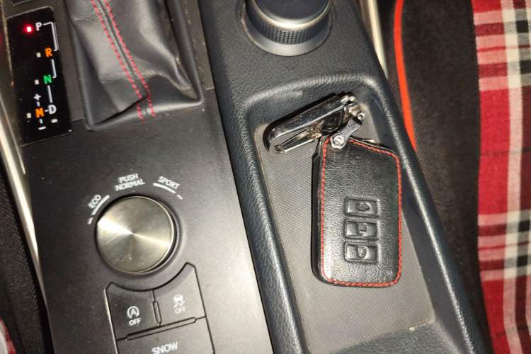 Used Lexus IS 2015 200t F SPORT