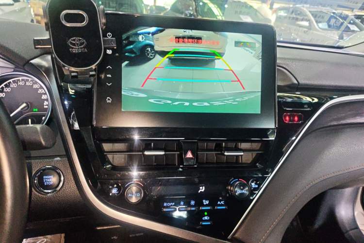 Used Toyota Camry 2023 2.0G Luxury Edition