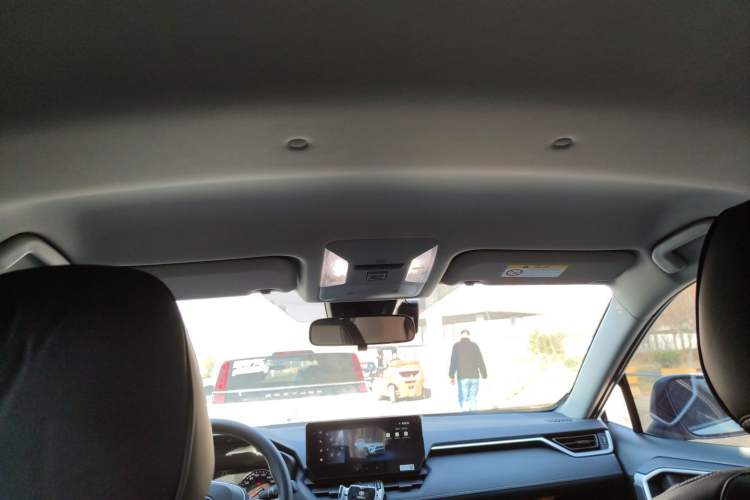 Used Toyota RAV4 2024 2.0L CVT Two-Wheel Drive Urban Edition