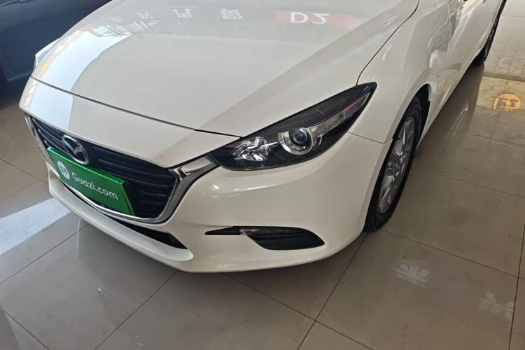 Used Mazda 3 Axela 2017 Sedan 1.5L Manual Comfort Model Emission Standard China V
