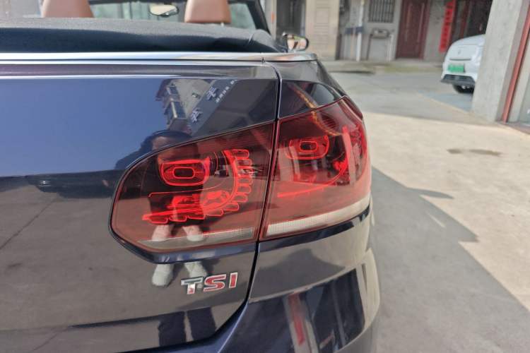 Used Volkswagen Golf (Import) 2012 1.4TSI Luxury Convertible Edition