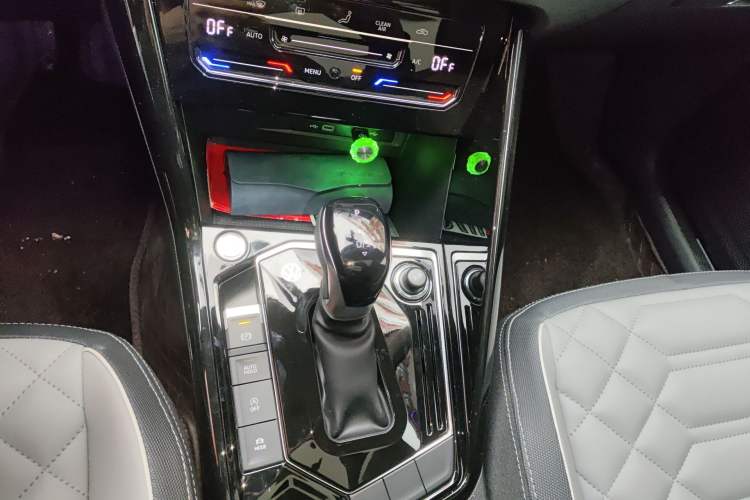 Used Volkswagen Tayron 2025 Zhongxiang Version 300TSI Gear Lever