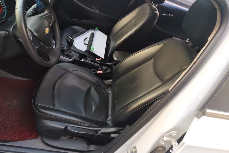 Used Chevrolet Cruze 2015 1.5L Manual Elite Edition Left Front Seat