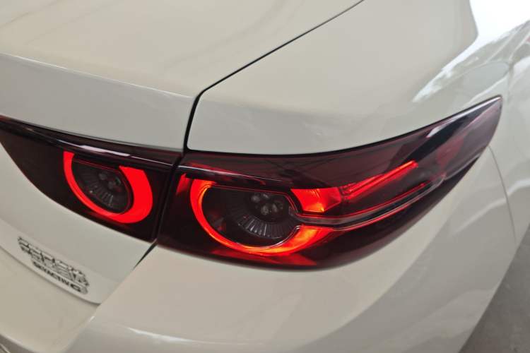 Used Mazda 3 Axela 2023 2.0L Automatic Zhiyao Edition Right Rear Taillight