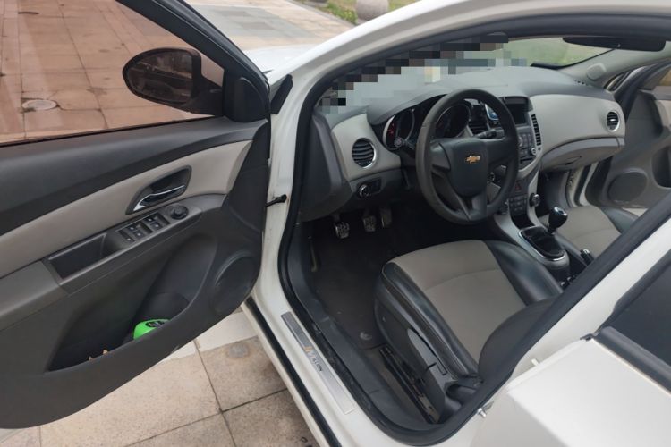 Used Chevrolet Cruze 2014 1.6L SL Millionth Anniversary Edition MT
