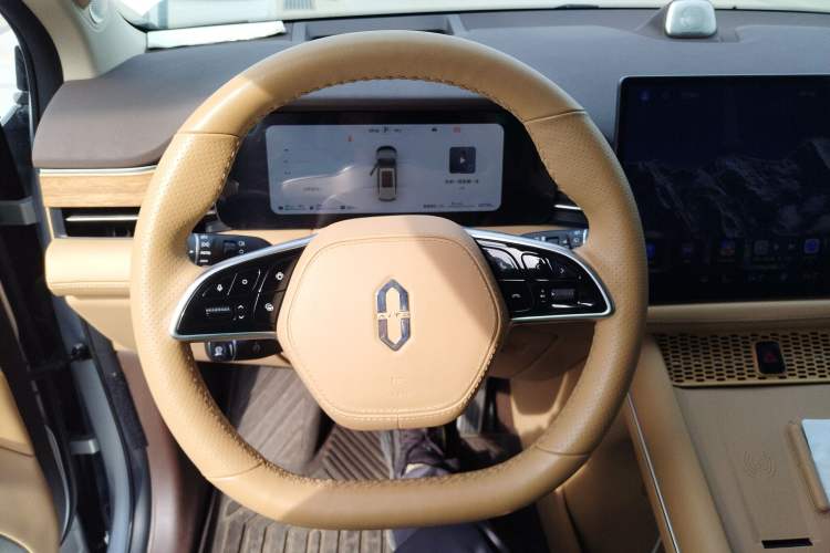 Used Hima AITO M7 2024 1.5T Rear-Drive Plus Version 5 Seats
