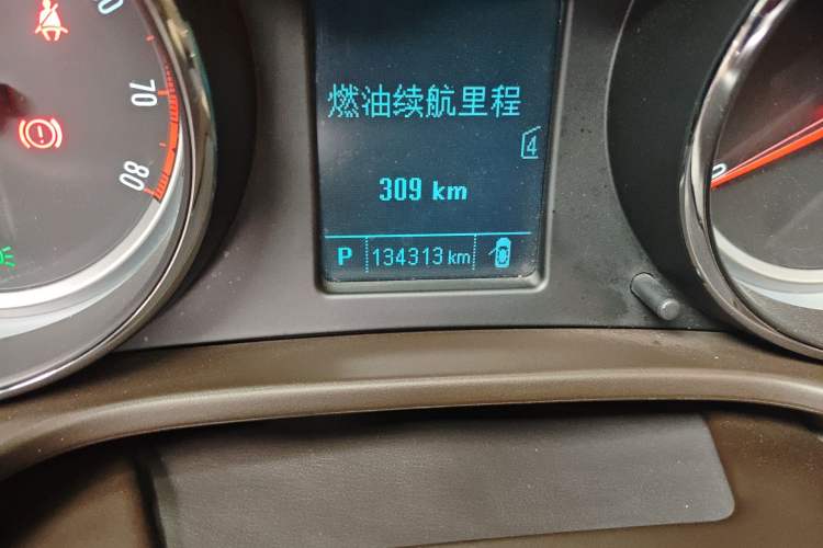 Used Buick Regal 2012 2.4L SIDI Elite Edition Odometer Close Up