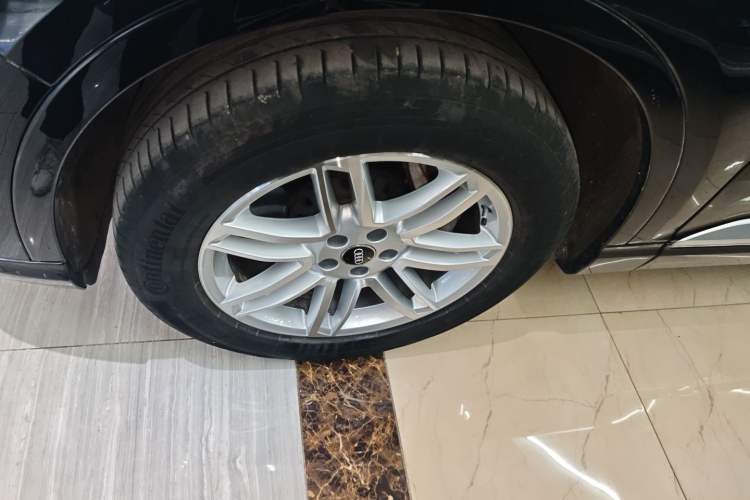 Used Audi Q7 2016 40 TFSI Comfort Model