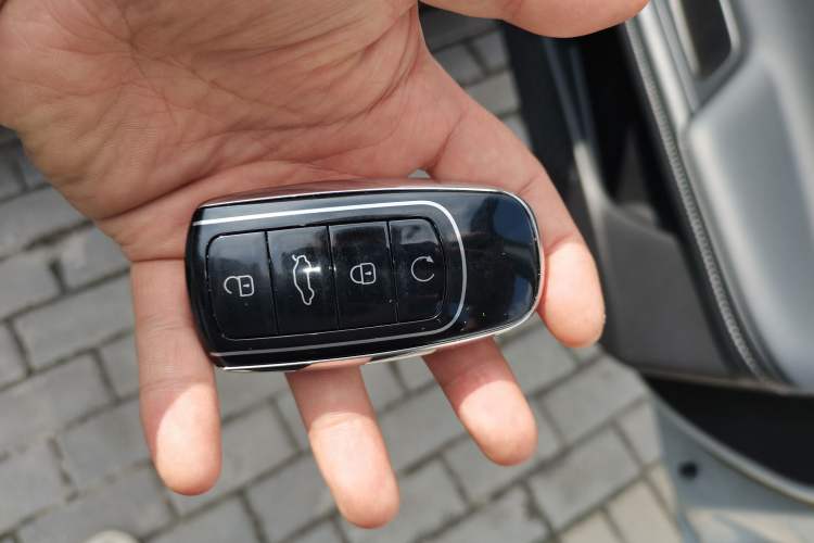 Used Chery Fengyun A8 2025 Model 70km Basic Version