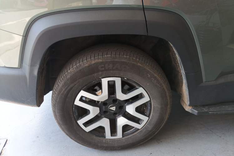 Used Deepal G318 2024 Two-Wheel Drive Air Suspension Version Exterior 2