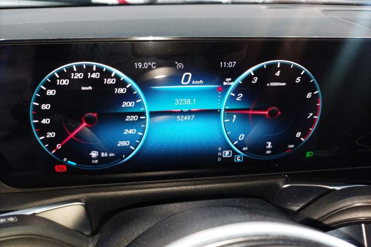 Used Mercedes-Benz GLB 2023 Refreshed GLB 200 Dynamic Edition Instrument Cluster
