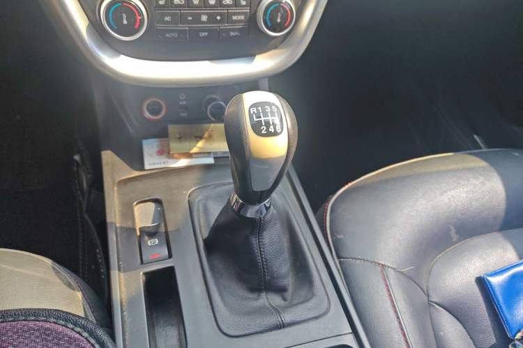 Used Bestune X80 2013 2.0L manual luxury version