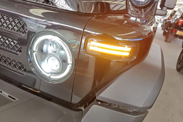 Used 212 T01 2024 2.0T Mechanic
