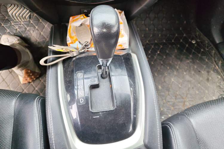 Used Nissan X-Trail 2014 2.0L CVT Comfort Edition 2WD Gear Lever