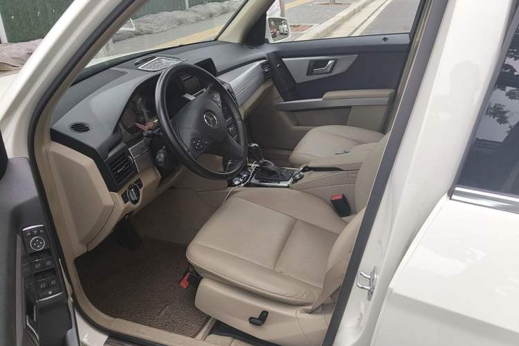 Used Mercedes-Benz GLK-Class 2011 GLK 300 4MATIC Dynamic Model
