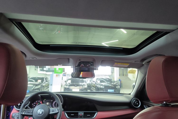 Used Alfa Romeo Giulia 2020 2.0T 280HP VIRTU Limited Edition
