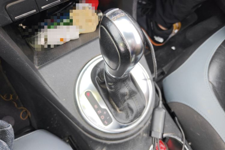 Used Volkswagen Beetle 2014 2.0 TSI Turbo Version Gear Lever