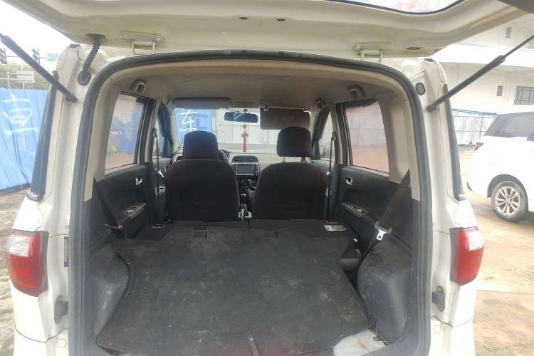 Used CHANGAN OSHAN Olisway 2013 1.2L Manual Elite Model Trunk