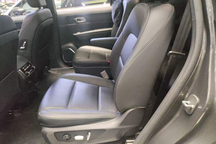 Used Li Auto ONE 2021 Extended-Range 6-Seater Version Left Rear Seat