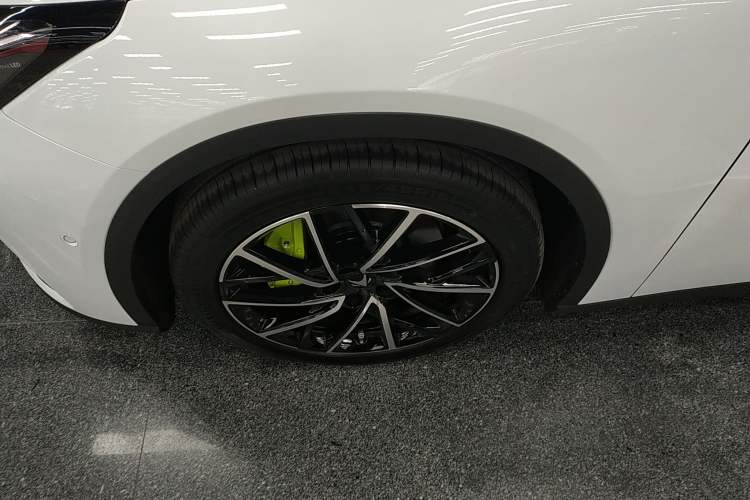 Used ARCFOX Alpha S5 2025 560MAX 185kW