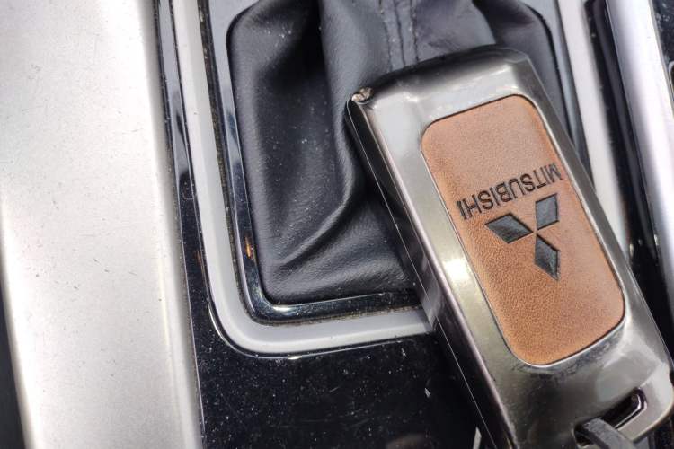 Used Mitsubishi Eclipse Cross 2019 1.5T CVT Two-Wheel Drive Dream Edition China VI Standard Vehicle Key