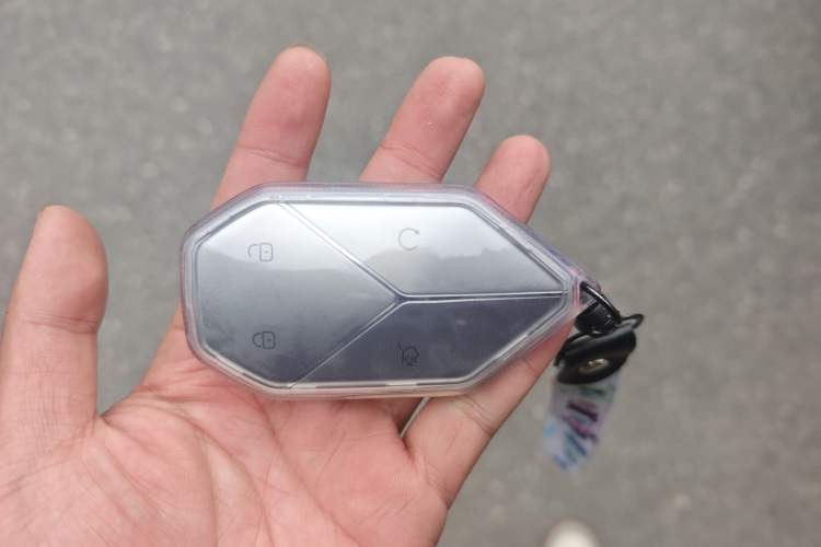 Used Formula Leopard 5 2023 Navigator Edition
