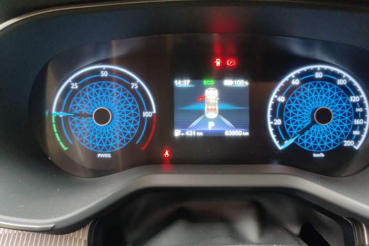 Used Hongqi E-QM5 2022 431 km Charge & Enjoy Edition Odometer Close Up