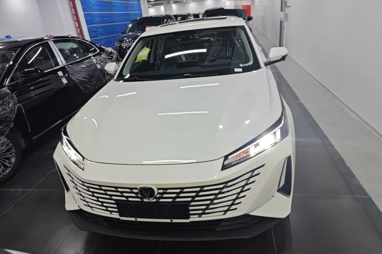 Used Changan Eado 2025 Blue Whale 1.5T 500Bar Prestige Model
